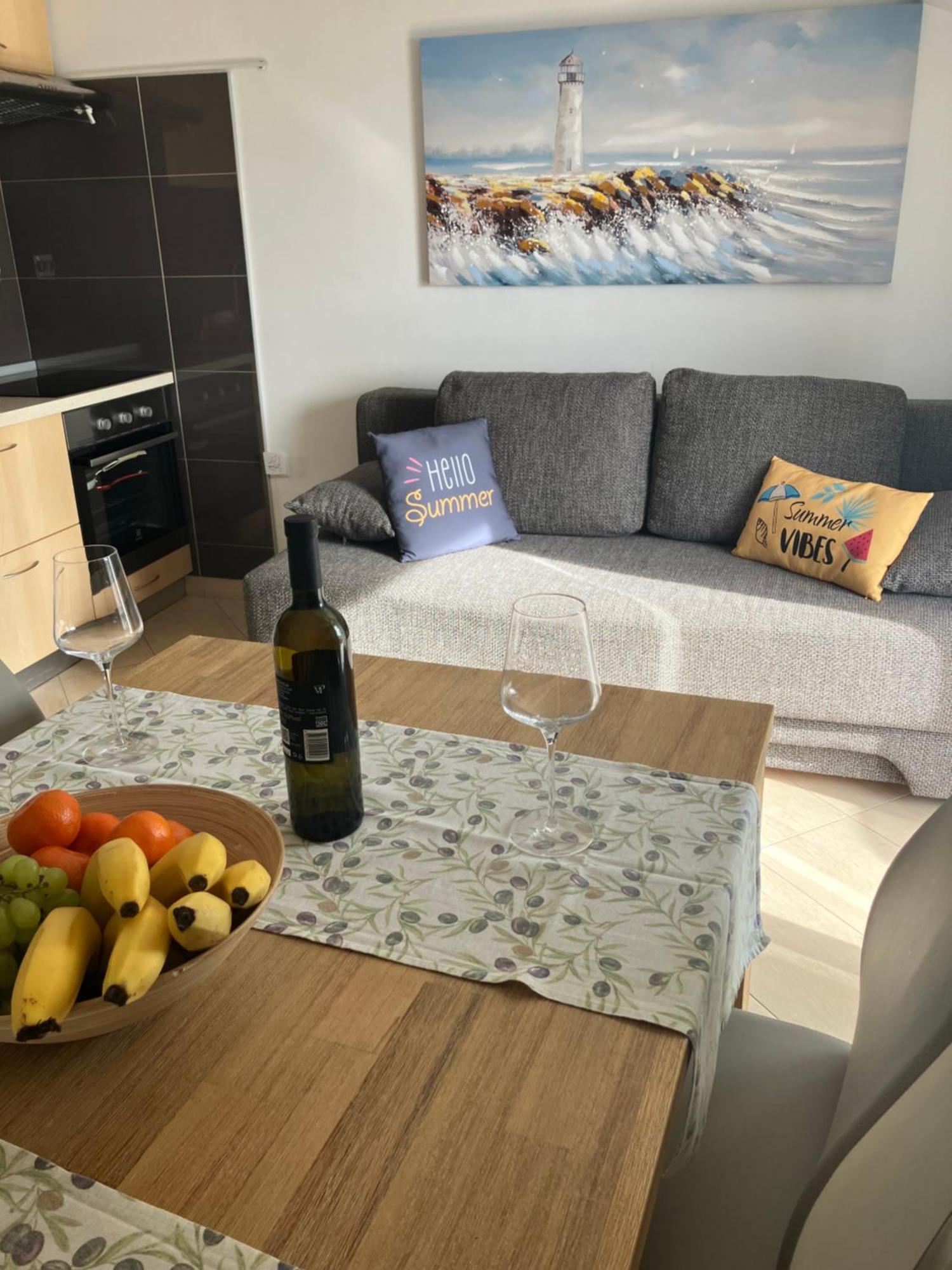 Apartman Voch Zambratija  Zewnętrze zdjęcie