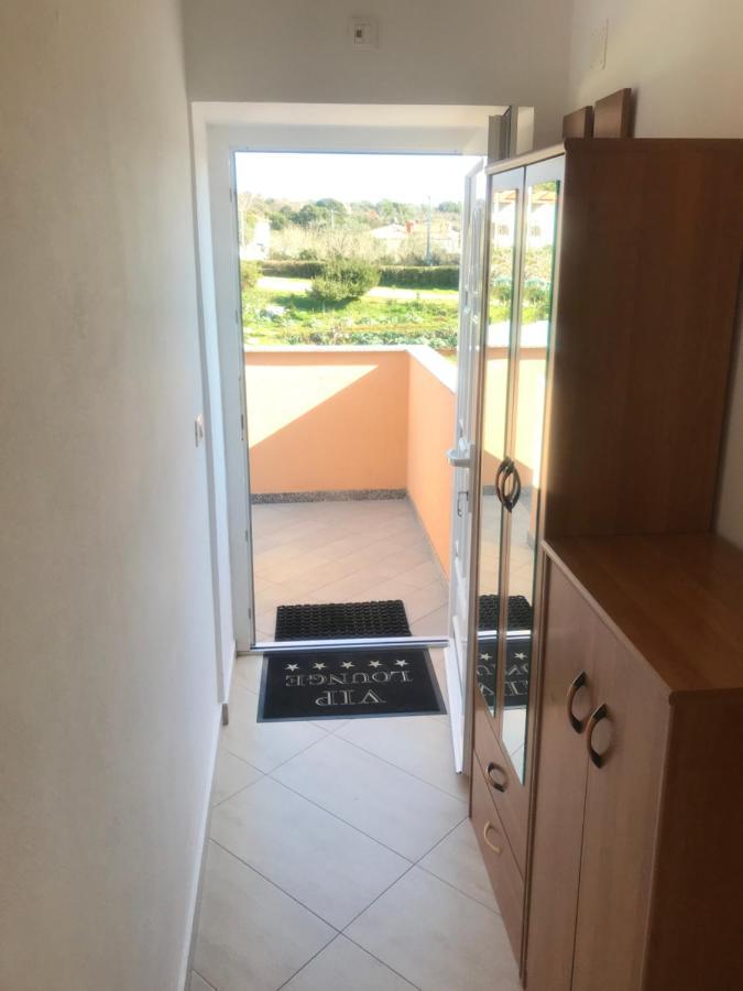Apartman Voch Zambratija  Zewnętrze zdjęcie